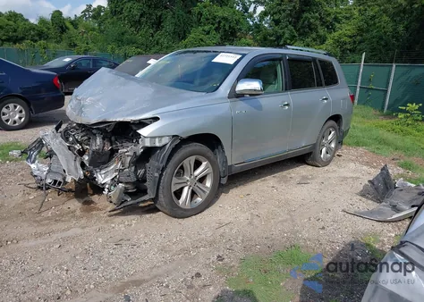 2013 Toyota Highlander Limited z USA, uszkodzony, nr VIN 5TDDK3EH7DS240936